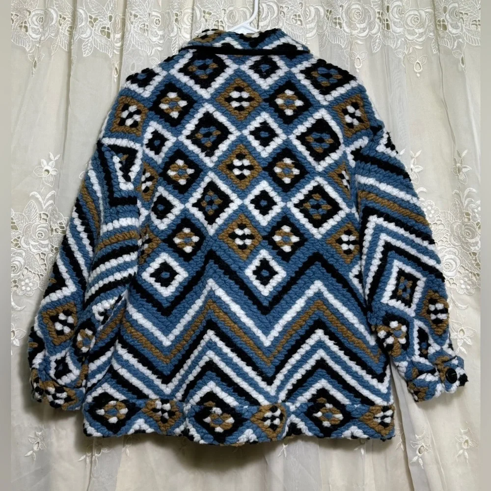 Zara Blue Black White Brown Geometric Toggle Teddy Coat - Picture 2 of 16